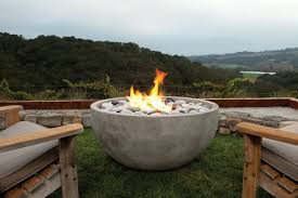 Selbst gebaute outdoorkueche im garten grillen. Wie Konnen Sie Eine Feuerstelle Bauen 60 Fotobeispiele Feuerstelle Garten Feuerstelle Feuerschalen Garten