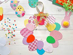 Hier findest du fensterbilder für weihnachten mit kostenlosen vorlagen zum herunterladen und ausdrucken. Fensterbilder Fur Ostern Kreative Vorlagen Und Bastelideen Liebenswert Magazin