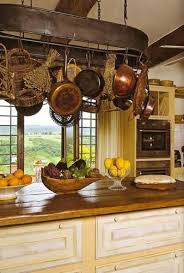 Love This Rustic Country Kitchen Look With A Hint Of French Country Notice All The Different Things They Tuscan Kitchen Tuscan Kitchen Design Rustic Kitchen