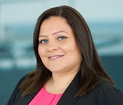 Cindy Louisa Gunawan, Financial Advisor