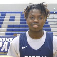 Dorian Mosley's Instagram, Twitter & Facebook