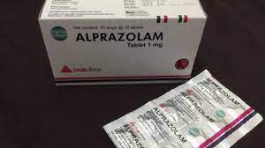 Obat ini biasa diresepkan dalam terapi pasien yang mengalami gangguan jiwa (psikis). Efek Samping Pemakaian Obat Alprazolam Yang Tak Sesuai Indikasi Sriwijaya Post