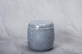 甲鼎玉石-骨灰罐骨灰罈選擇第一推薦| 長久以來甲鼎玉石不斷積極致力於骨灰罐的創新研發和生產高品質生命寶座，對著產品的嚴苛要求是我們的企業原則。  從礦山原石開採的挑選、設計、生產到二次加工等都力求嚴謹完善，凡出售之產品或售後的服務更是力求盡善盡美 ...