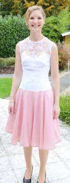 Transforming old clothes into a new outfit, bag, or stuffed animal. Flouncedlucia Brautkleid Upcycling In Romantischem Rosa