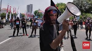 Expedisi surabaya trans papua telp/fax.031.3735062. Pekik Massa Aksi Di Surabaya Papua Bukan Merah Putih