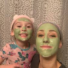 Activated charcoal teeth whitener for sensitive teeth