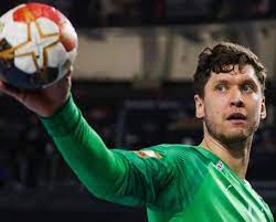 ٣ تاريخ بطولات كرة اليد. Egypt Sports Network S Tweet Ø¹Ù€ÙŠÙ€Ù† Ø¹Ù€Ù„Ù€Ù‰ Ø§Ù„Ù€Ø¯Ù†Ù€Ù…Ù€Ø§Ø±Ùƒ Ø­Ø§Ø±Ø³ Ù…Ù†ØªØ®Ø¨ Ø§Ù„Ù€Ø¯Ù†Ù€Ù…Ù€Ø§Ø±Ùƒ Ù†Ù€ÙŠÙ€ÙƒÙ€ÙˆÙ„Ø§Ø³ Ù„Ø§Ù†Ù€Ø¯ÙŠÙ€Ù† Ø£ÙØ¶Ù„ Ù„Ø§Ø¹Ø¨ ÙÙŠ Ø§Ù„Ø¹Ø§Ù„Ù… Ù„ÙƒØ±Ø© Ø§Ù„ÙŠØ¯ 2019 Ø¨Ø·Ù„ Ø£ÙˆØ±ÙˆØ¨Ø§ Ù…Ø¹ ÙƒÙŠÙŠÙ„ Ø§Ù„Ø£Ù„Ù…Ø§Ù†ÙŠ 2020 Ø¨Ø·Ù„ Ø§Ù„Ø¹Ø§Ù„Ù…