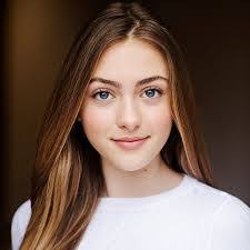 Taylor Thorne's Instagram, Twitter & Facebook