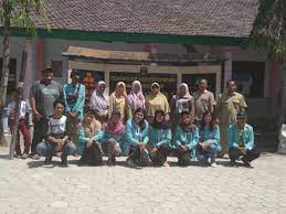 Nah dalam praktek kkn, saat baru datang dan saat selesai masa tugas kkn, mahasiswa akan disambut dan dilepas oleh pejabat setempat dan masyarakat. Contoh Susunan Acara Perpisahan Mahasiswa Kkn Mariyadi Com