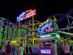 De tilburgse kermis staat verspreid door de stad opgesteld en vormt zo een lint van vier kilometer: Faq Dit Is Handig Om Te Weten Over De Tilburgse Kermis 2018 Indebuurt Tilburg