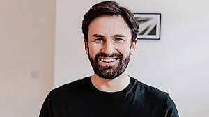 Stephen Ivers's Instagram, Twitter & Facebook