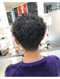 メンズ スパイラルパーマ ツーブロックショート前下がりマッシュ l037404231 クレア 能見台 crea のヘアカタログ ホットペッパービューティー スパイラルパーマ メンズ スパイラルパーマ 前下がりマッシュ