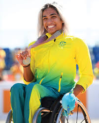 She has won three gold medal. Madison De Rozario Results Commonwealth Games Australia