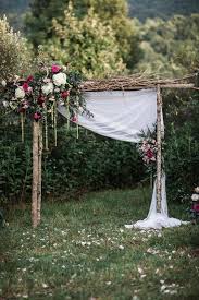 Whimsical Rustic Outdoor Wedding Arches Ideas Weddingarch Wedding Arches Outdoors Wedding Arch Wedding Altars