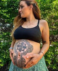 Tattooing Over Stretch Marks – Stories & Ink®