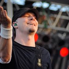 Dave Brenner's Instagram, Twitter & Facebook