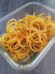 Quiches Sans Pates Aux Spirales De Courgettes Et Saumon Audrey Cuisine Recette Audrey Cuisine Recettes Spiralizer Salade De Betteraves Jaunes