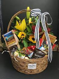 Our nz online flower shop is ssl encrypted to ensure your security and trouble free ordering. Floral And Gourmet Gift Basket Fresh Flowers Kaitaia