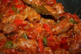 Rougail Saucisse A La Basquaise Les Petits Plats De Christopher Rougail Saucisse Rougail Rougaille Saucisse