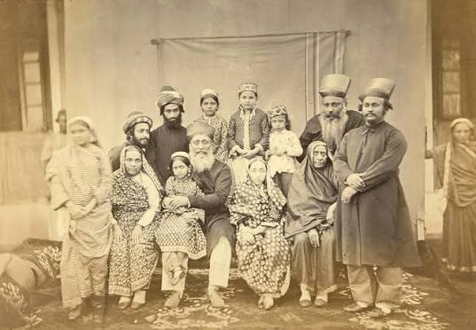 India - Studio portrait of a Parsee family, Bombay (Mumbai)— photograph 1866-67. #History #India #Bombay #Mumbai | Facebook