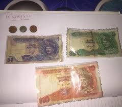 Sy ada duit kertas rm1 siri pertama,2,3 dan ke 4 utk dijual.gabenor ismail md ali,yg siri ke 4 gabenor abdul aziz taha. Duit Lama Syiling Malaysia Limited Home Facebook