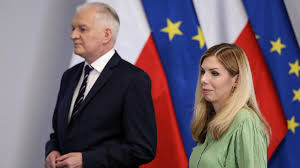 Pod koniec maja gowin mówił w tvn24, że senator staroń ze względu na ogromne zasługi jako społecznik, a prof. Anna Kornecka Porozumienie Odwolana Byla Wiceministrem Rozwoju Pracy I Technologii Jaroslaw Gowin To Naruszenie Postanowien Umowy Koalicyjnej Tvp Info