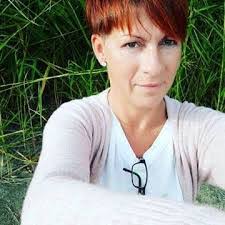 Peggy Krause's Instagram, Twitter & Facebook