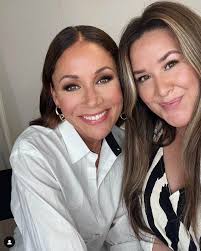 Kändisarnas makeup-artist Fanny, 34, var rädd att dö av övervikten