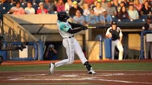 robinson drives in four leads hops past volcanoes hops