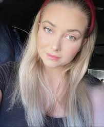 Wayne Katherine Hannah (@wayne.katherine.ha)