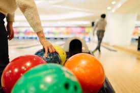 Sebab, jenis bonsai yang satu ini cukup populer di kalangan pecinta tanaman, sampai ke. 4 Tempat Bowling Di Jakarta Yang Terjangkau Tempat Com