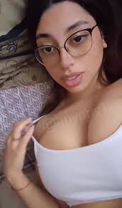 arrow @benjami50830904 - Twitter Profile | Sotwe