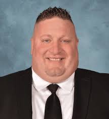 Derek Shanklin's Instagram, Twitter & Facebook