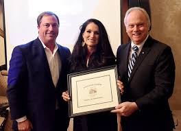 Historic Auburn shines bright during Historic Natchez Foundation's annual  meeting; draws perhaps largest crowd ever