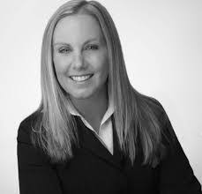 Lisa Pyle's Instagram, Twitter & Facebook