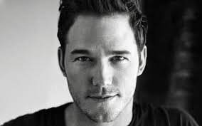 Ator de “Guardiões da Galáxia” é criticado por orar pelo colega