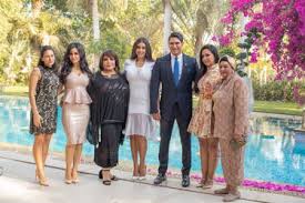 مؤخرا عن حب حياتها وزوجها لأسباب شخصية لم تصرح. Ø²ÙˆØ§Ø¬ Ø§Ù„ÙÙ†Ø§Ù†Ø© ÙŠØ§Ø³Ù…ÙŠÙ† ØµØ¨Ø±ÙŠ Ù…Ù† Ø±Ø¬Ù„ Ø§Ù„Ø£Ø¹Ù…Ø§Ù„ Ø£Ø­Ù…Ø¯ Ø£Ø¨Ùˆ Ù‡Ø´ÙŠÙ…Ø©
