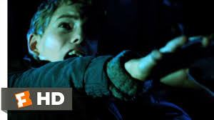 Mimic is a 1997 american science fiction horror film directed by guillermo del toro, written by del toro and matthew robbins based on donald a. Mimic 2 9 Movie Clip Subway Slaying 1997 Hd Youtube