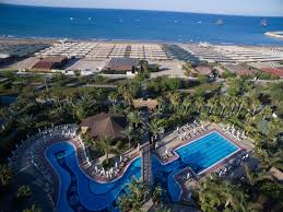 The venue is also 400 metres from the golden sandy. Royal Dragon Hotel Side Updated 2021 Prices