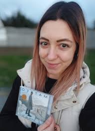 Poland!!! 🇵🇱 You can now get the deluxe version of my debut album 💿 It  includes 6 additional songs, among others beautiful duets with @sanahmusic  and @sofiacarson Link in bio 🔗