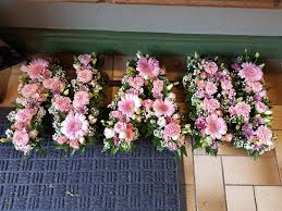 What to write on funeral flowers for nan. Floral Lettering Tribute Petal Stem Florists Farnham