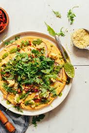 Socca Pizza With Sun Dried Tomatoes Pesto Minimalist Baker Recipes Recipe Socca Pizza Sun Dried Tomato Tomato Pesto