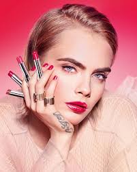 Cara delevingne for puma pride collection 2021. Cara Delevingne Dior Addict Stellar Halo Shine Lipstick Fashion Gone Rogue