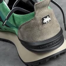 Floris van bommel sneakers 85333 153 eur 170 eur 38 40 37 39 41. Floris Van Bommel Takes Aim With Space Invaders 03 06 2021 Licensing