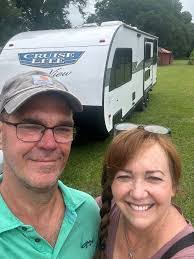 Lori Figurski's Instagram, Twitter & Facebook