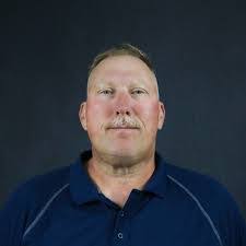 Karla Miles's Instagram, Twitter & Facebook