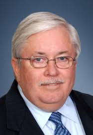 Top two Chrysler Financial execs step down