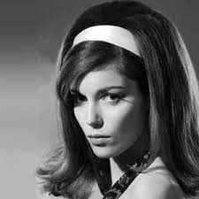 Le Bandeau 2480775 2041 60s Hair 1960s Hair 60s Makeup And Hair
