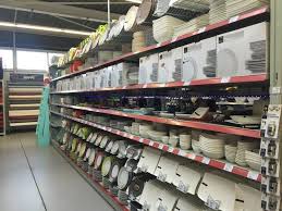 Detail Magasin Fracass Saint Junien 87200 Saint Junien Magasin Centrakor Amenagement Magasin