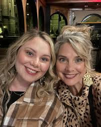 Julie Anne Borg (@julieanneborg) • Instagram photos and videos